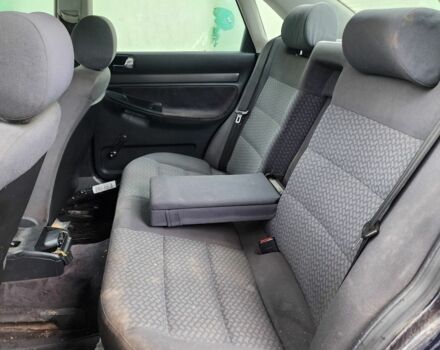 Черный Ауди А4, объемом двигателя 1.8 л и пробегом 250 тыс. км за 950 $, фото 6 на Automoto.ua