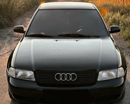 Чорний Ауді А4, об'ємом двигуна 1.8 л та пробігом 252 тис. км за 3800 $, фото 36 на Automoto.ua