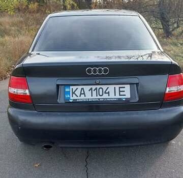 Черный Ауди А4, объемом двигателя 1.6 л и пробегом 276 тыс. км за 3500 $, фото 9 на Automoto.ua