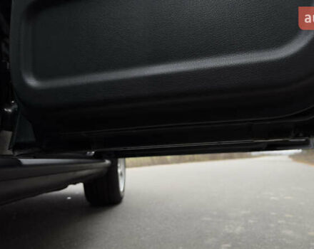 Чорний Ауді А4, об'ємом двигуна 1.8 л та пробігом 252 тис. км за 3800 $, фото 27 на Automoto.ua