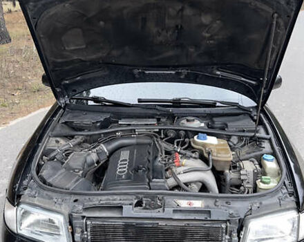 Чорний Ауді А4, об'ємом двигуна 1.8 л та пробігом 252 тис. км за 3800 $, фото 32 на Automoto.ua