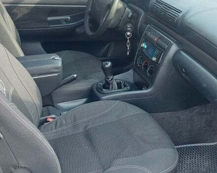 Черный Ауди А4, объемом двигателя 1.6 л и пробегом 276 тыс. км за 3500 $, фото 9 на Automoto.ua