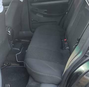 Черный Ауди А4, объемом двигателя 1.6 л и пробегом 276 тыс. км за 3500 $, фото 4 на Automoto.ua