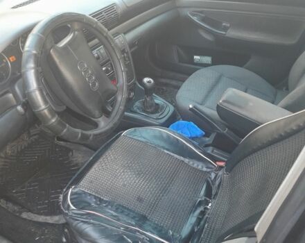 Чорний Ауді А4, об'ємом двигуна 0 л та пробігом 444 тис. км за 1000 $, фото 5 на Automoto.ua