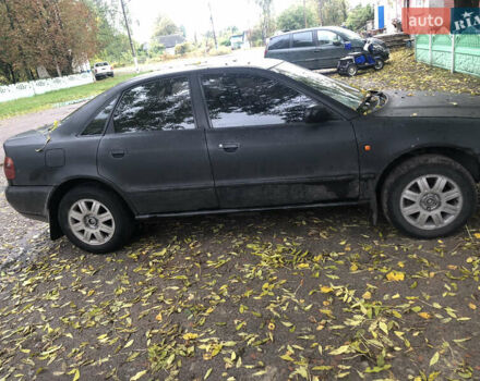 Черный Ауди А4, объемом двигателя 1.9 л и пробегом 332 тыс. км за 2100 $, фото 5 на Automoto.ua