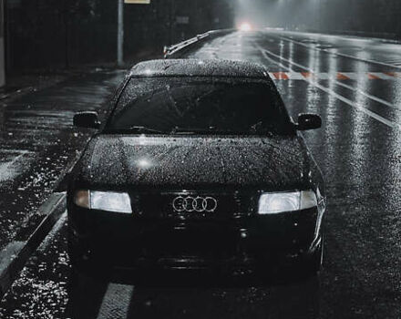 Чорний Ауді А4, об'ємом двигуна 1.8 л та пробігом 252 тис. км за 3800 $, фото 39 на Automoto.ua