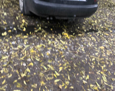 Черный Ауди А4, объемом двигателя 1.9 л и пробегом 332 тыс. км за 2100 $, фото 10 на Automoto.ua