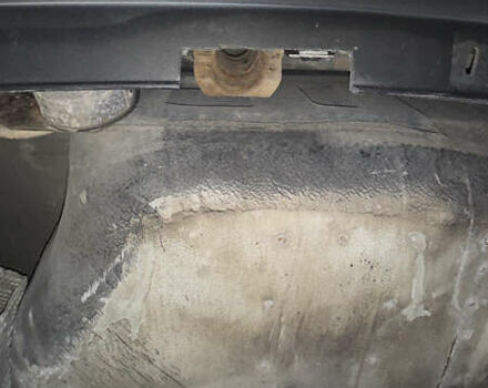 Чорний Ауді А4, об'ємом двигуна 1.8 л та пробігом 252 тис. км за 3800 $, фото 31 на Automoto.ua