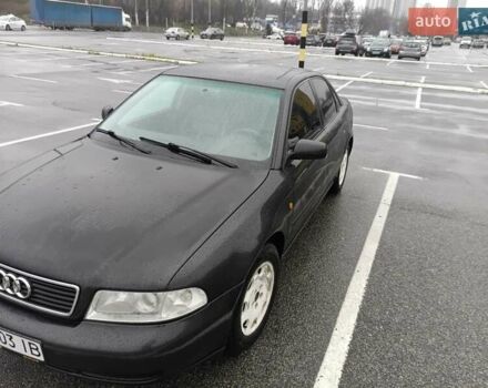 Черный Ауди А4, объемом двигателя 1.8 л и пробегом 100 тыс. км за 3500 $, фото 12 на Automoto.ua