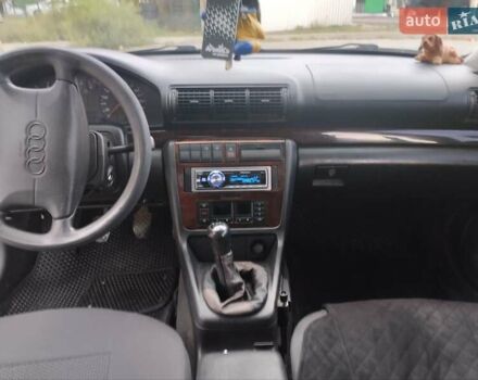 Черный Ауди А4, объемом двигателя 1.8 л и пробегом 370 тыс. км за 3000 $, фото 24 на Automoto.ua