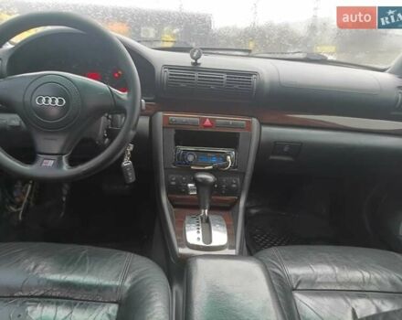 Черный Ауди А4, объемом двигателя 1.8 л и пробегом 100 тыс. км за 3500 $, фото 4 на Automoto.ua