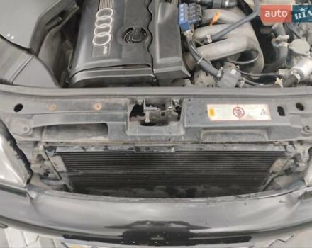 Черный Ауди А4, объемом двигателя 1.8 л и пробегом 370 тыс. км за 3000 $, фото 17 на Automoto.ua