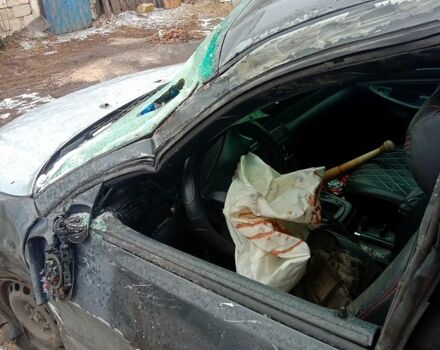 Черный Ауди А4, объемом двигателя 2.8 л и пробегом 300 тыс. км за 1200 $, фото 4 на Automoto.ua