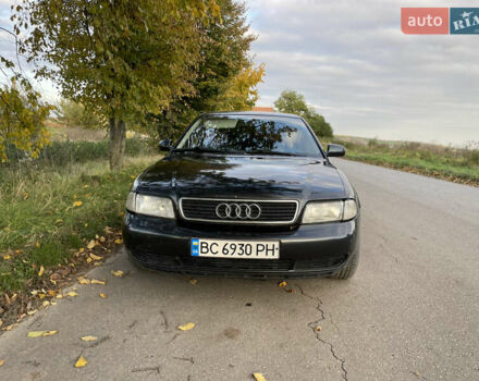Черный Ауди А4, объемом двигателя 1.8 л и пробегом 311 тыс. км за 3200 $, фото 4 на Automoto.ua