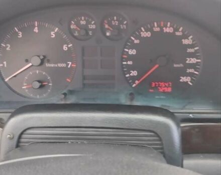 Черный Ауди А4, объемом двигателя 1.8 л и пробегом 370 тыс. км за 3000 $, фото 15 на Automoto.ua