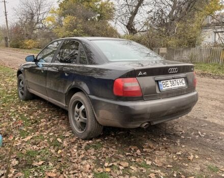 Черный Ауди А4, объемом двигателя 1.8 л и пробегом 280 тыс. км за 3700 $, фото 1 на Automoto.ua