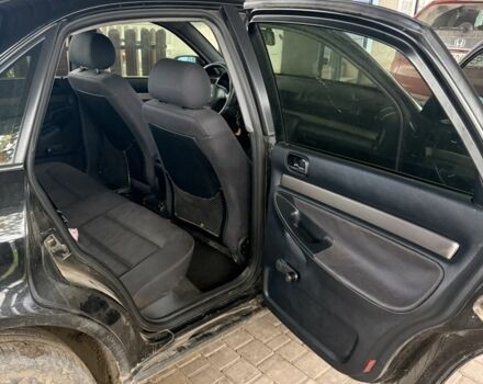 Черный Ауди А4, объемом двигателя 1.8 л и пробегом 280 тыс. км за 3700 $, фото 6 на Automoto.ua