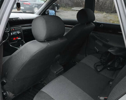 Черный Ауди А4, объемом двигателя 1.9 л и пробегом 332 тыс. км за 3500 $, фото 9 на Automoto.ua