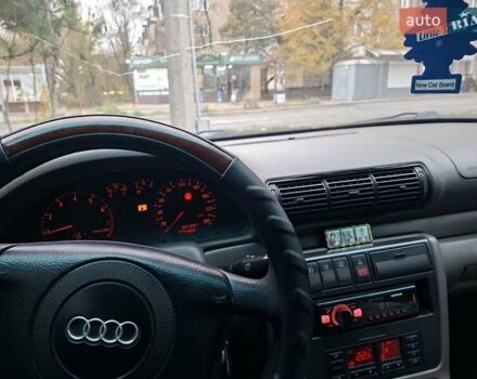 Черный Ауди А4, объемом двигателя 1.6 л и пробегом 330 тыс. км за 2750 $, фото 2 на Automoto.ua