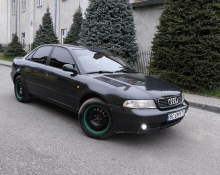 Черный Ауди А4, объемом двигателя 1.9 л и пробегом 332 тыс. км за 3500 $, фото 1 на Automoto.ua