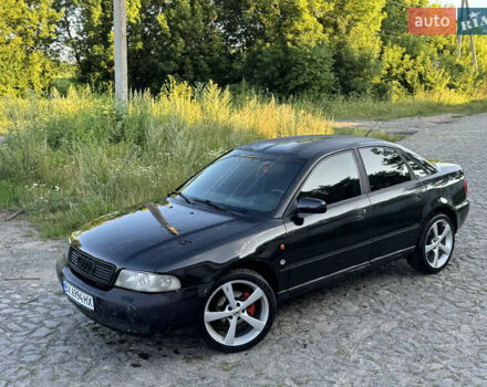 Черный Ауди А4, объемом двигателя 1.78 л и пробегом 300 тыс. км за 2600 $, фото 2 на Automoto.ua