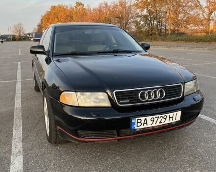 Чорний Ауді А4, об'ємом двигуна 1.8 л та пробігом 258 тис. км за 4800 $, фото 1 на Automoto.ua