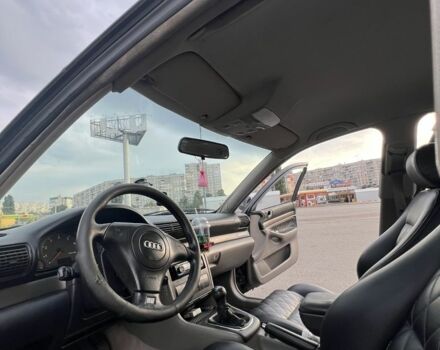 Чорний Ауді А4, об'ємом двигуна 2.4 л та пробігом 391 тис. км за 3950 $, фото 8 на Automoto.ua