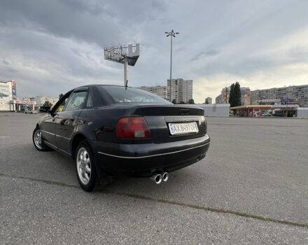 Чорний Ауді А4, об'ємом двигуна 2.4 л та пробігом 391 тис. км за 3950 $, фото 4 на Automoto.ua