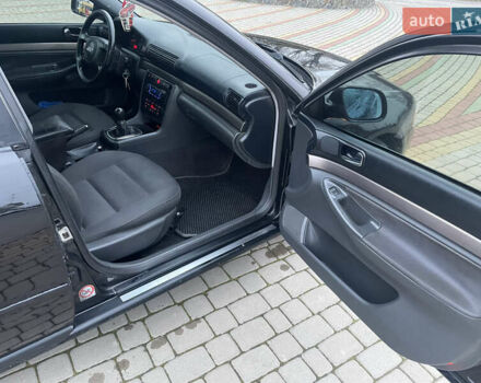 Чорний Ауді А4, об'ємом двигуна 1.6 л та пробігом 378 тис. км за 3200 $, фото 24 на Automoto.ua