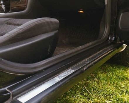 Черный Ауди А4, объемом двигателя 1.9 л и пробегом 300 тыс. км за 3200 $, фото 6 на Automoto.ua