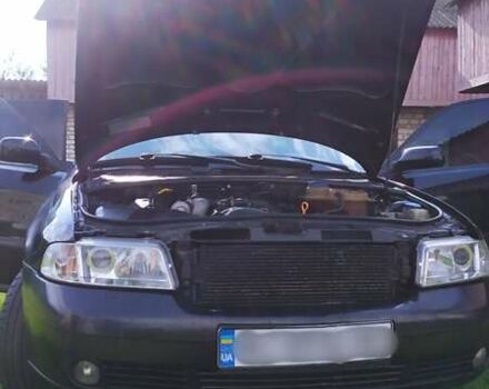 Черный Ауди А4, объемом двигателя 1.9 л и пробегом 300 тыс. км за 3200 $, фото 3 на Automoto.ua