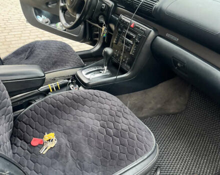 Чорний Ауді А4, об'ємом двигуна 1.8 л та пробігом 362 тис. км за 3750 $, фото 15 на Automoto.ua