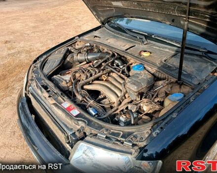 Черный Ауди А4, объемом двигателя 2 л и пробегом 335 тыс. км за 5200 $, фото 6 на Automoto.ua