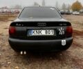 Черный Ауди А4, объемом двигателя 1.9 л и пробегом 300 тыс. км за 1200 $, фото 4 на Automoto.ua
