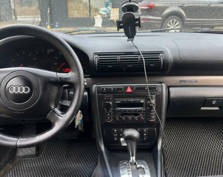 Чорний Ауді А4, об'ємом двигуна 1.8 л та пробігом 362 тис. км за 3750 $, фото 14 на Automoto.ua