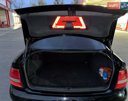 Черный Ауди А4, объемом двигателя 1.6 л и пробегом 206 тыс. км за 3800 $, фото 16 на Automoto.ua