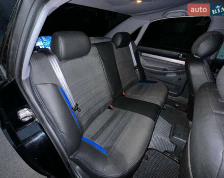 Черный Ауди А4, объемом двигателя 1.6 л и пробегом 206 тыс. км за 3800 $, фото 13 на Automoto.ua