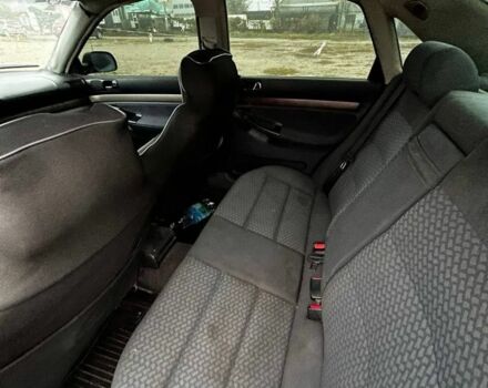 Черный Ауди А4, объемом двигателя 1.9 л и пробегом 300 тыс. км за 1200 $, фото 6 на Automoto.ua