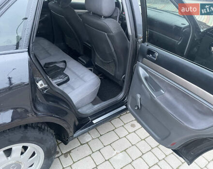 Чорний Ауді А4, об'ємом двигуна 1.6 л та пробігом 378 тис. км за 3200 $, фото 22 на Automoto.ua