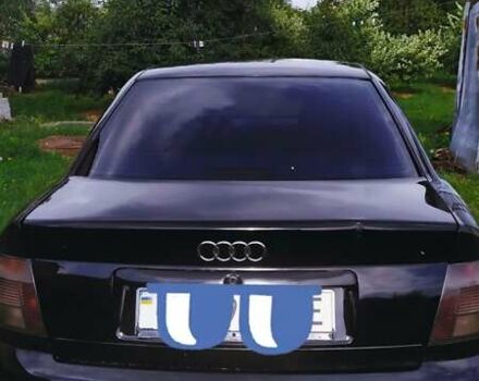 Черный Ауди А4, объемом двигателя 1.9 л и пробегом 300 тыс. км за 3200 $, фото 1 на Automoto.ua