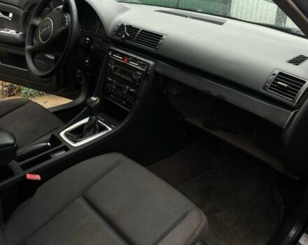 Чорний Ауді А4, об'ємом двигуна 2.5 л та пробігом 300 тис. км за 3200 $, фото 4 на Automoto.ua