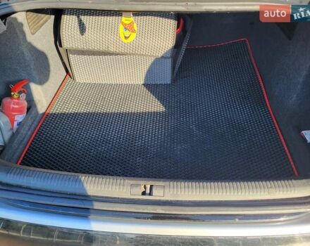 Черный Ауди А4, объемом двигателя 2 л и пробегом 309 тыс. км за 4800 $, фото 10 на Automoto.ua