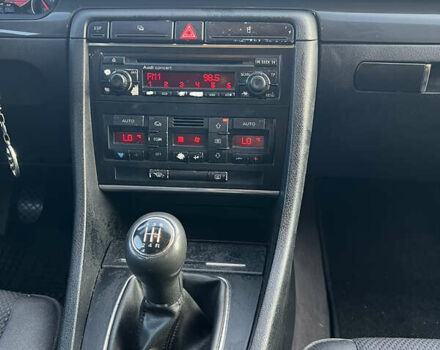 Черный Ауди А4, объемом двигателя 1.6 л и пробегом 215 тыс. км за 5600 $, фото 14 на Automoto.ua