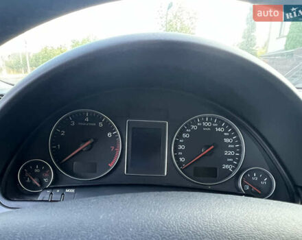 Черный Ауди А4, объемом двигателя 1.6 л и пробегом 215 тыс. км за 5600 $, фото 5 на Automoto.ua