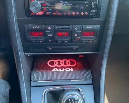 Черный Ауди А4, объемом двигателя 1.6 л и пробегом 260 тыс. км за 4499 $, фото 14 на Automoto.ua