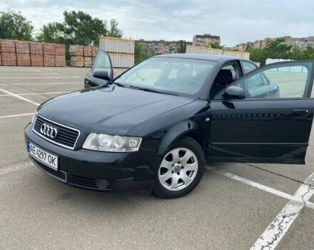 Черный Ауди А4, объемом двигателя 2 л и пробегом 365 тыс. км за 5600 $, фото 1 на Automoto.ua