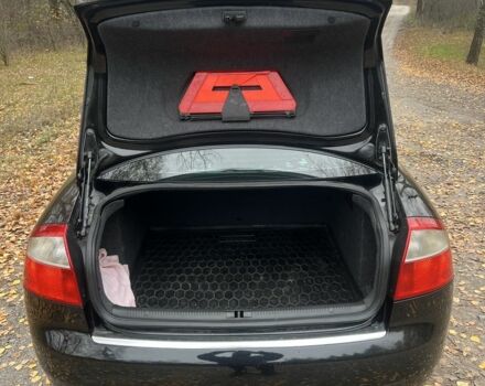 Чорний Ауді А4, об'ємом двигуна 1.8 л та пробігом 212 тис. км за 4700 $, фото 6 на Automoto.ua