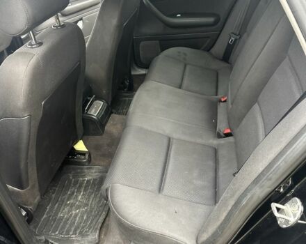 Чорний Ауді А4, об'ємом двигуна 1.8 л та пробігом 306 тис. км за 2400 $, фото 6 на Automoto.ua