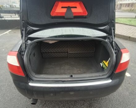 Чорний Ауді А4, об'ємом двигуна 2 л та пробігом 262 тис. км за 6500 $, фото 7 на Automoto.ua
