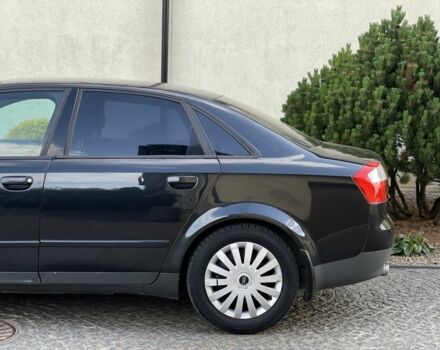 Черный Ауди А4, объемом двигателя 2 л и пробегом 220 тыс. км за 4350 $, фото 5 на Automoto.ua
